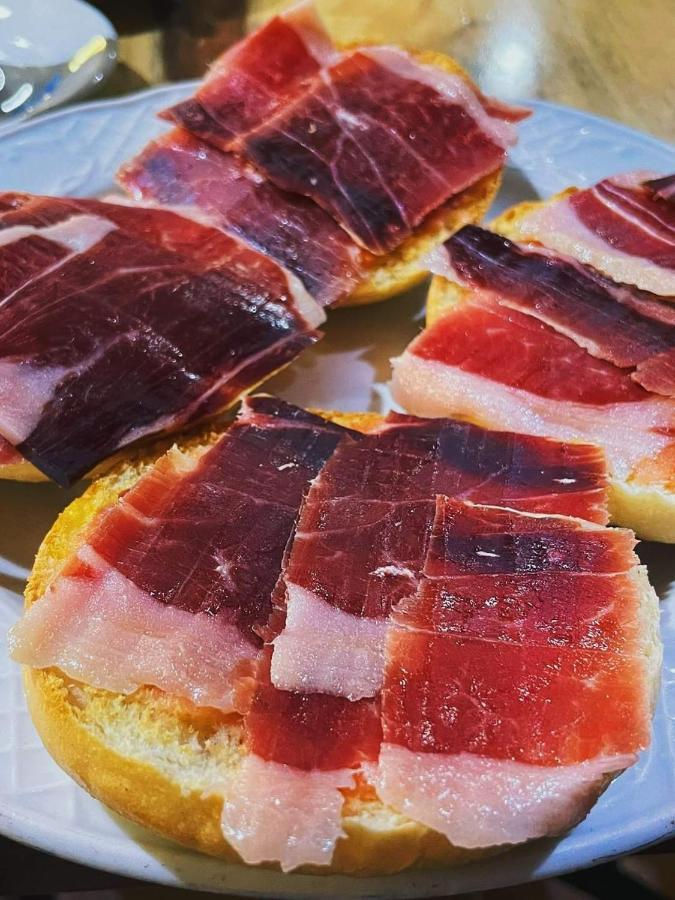 Hostal Asador Julian Брунете Екстер'єр фото